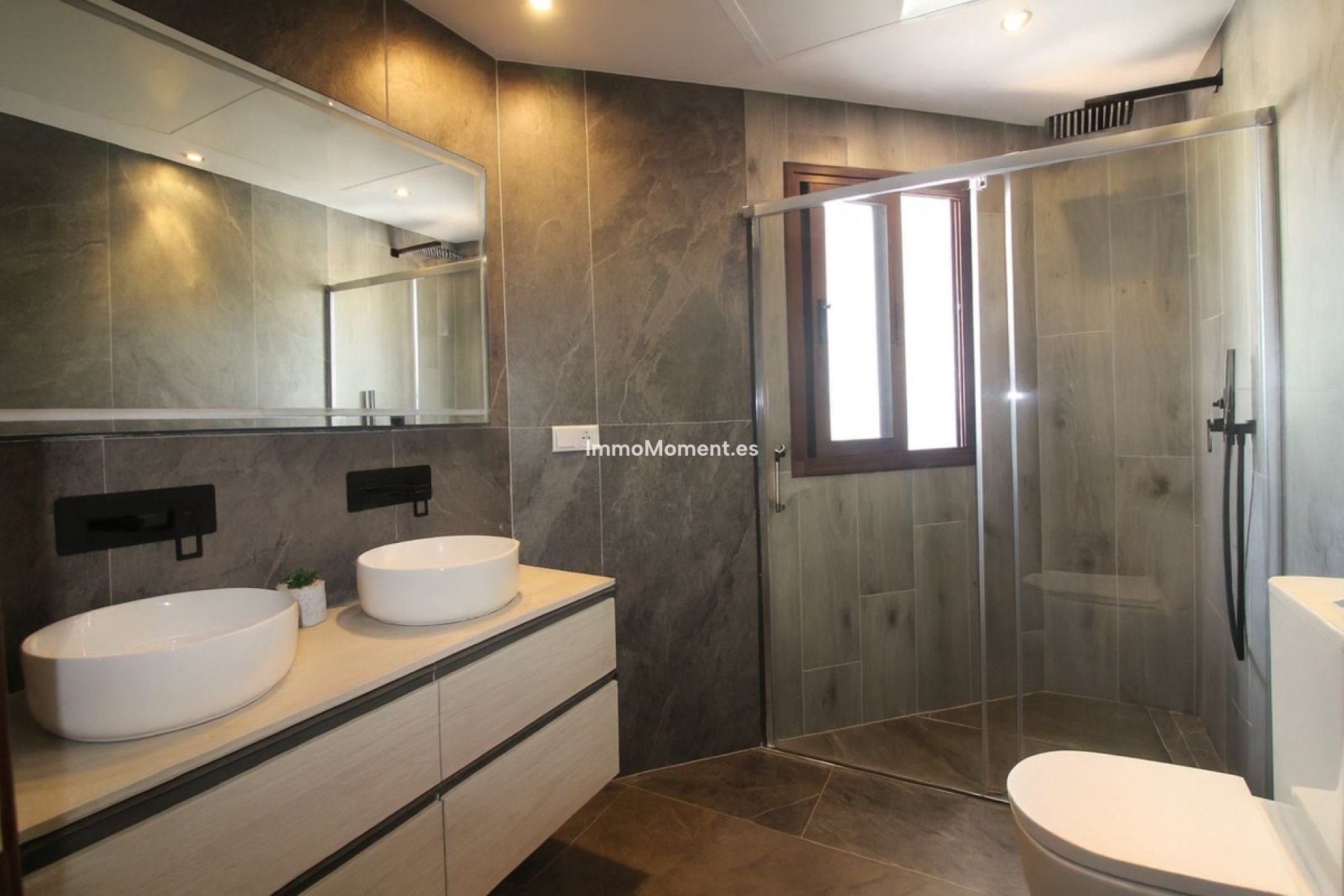 Revente - Villa - El Paraiso - New Golden Mile