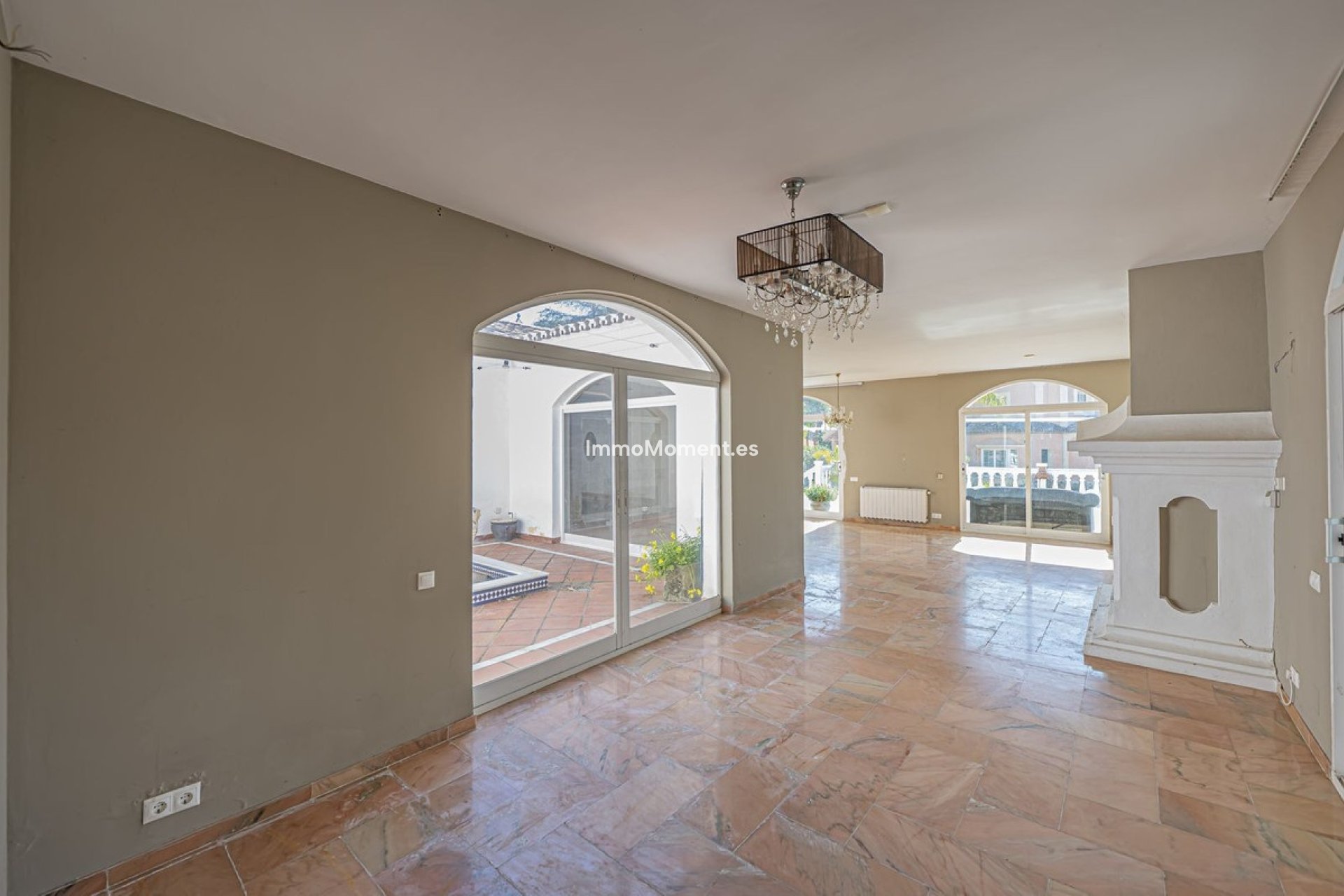 Revente - Villa - El Paraiso - New Golden Mile