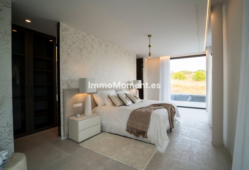 Revente - Villa - El Paraiso - New Golden Mile