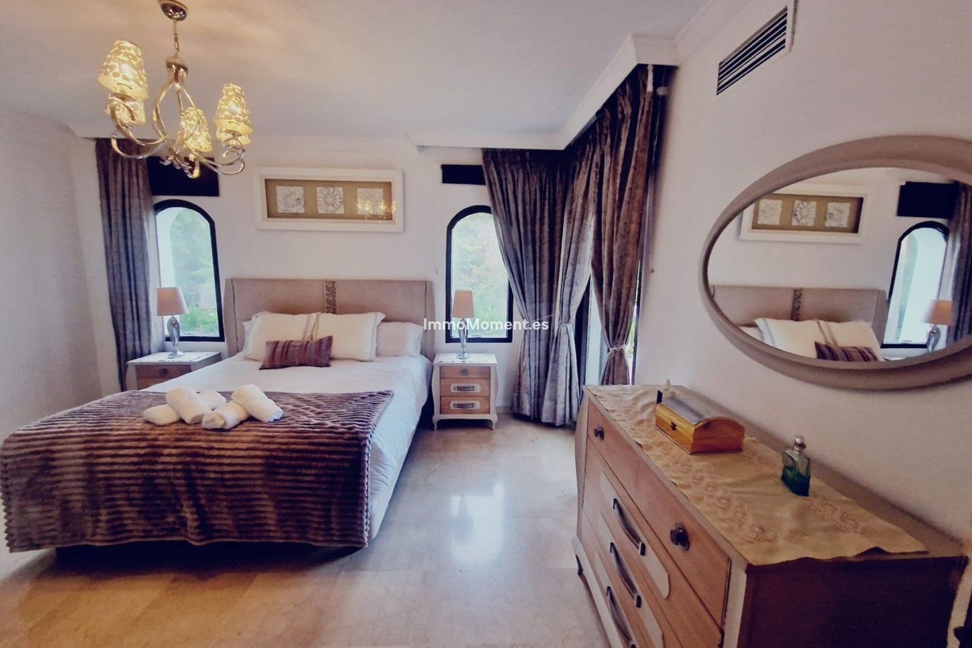Revente - Villa - El Paraiso - New Golden Mile
