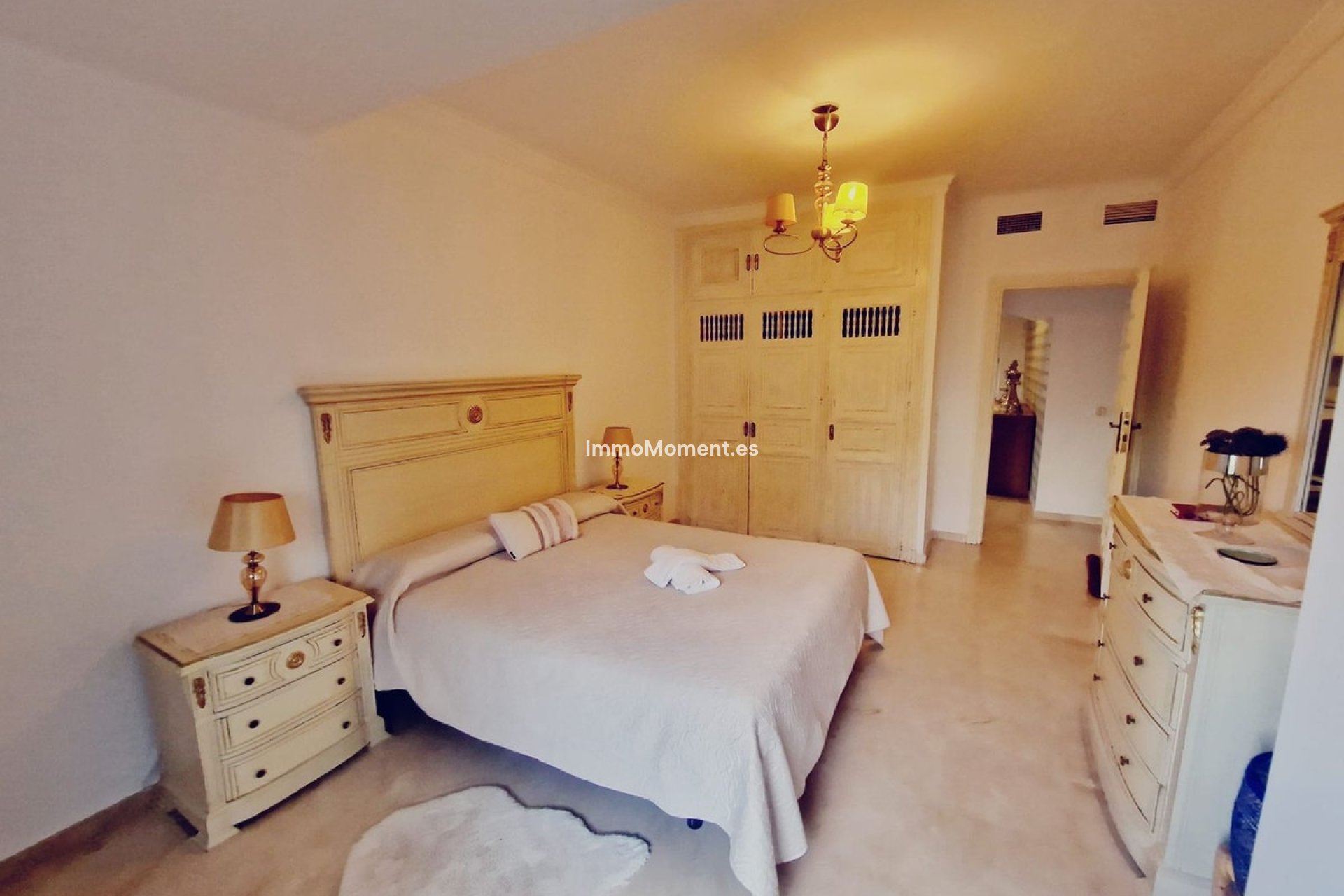 Revente - Villa - El Paraiso - New Golden Mile