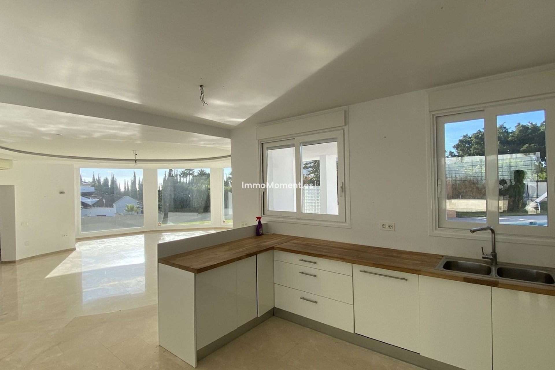 Revente - Villa - El Paraiso - New Golden Mile