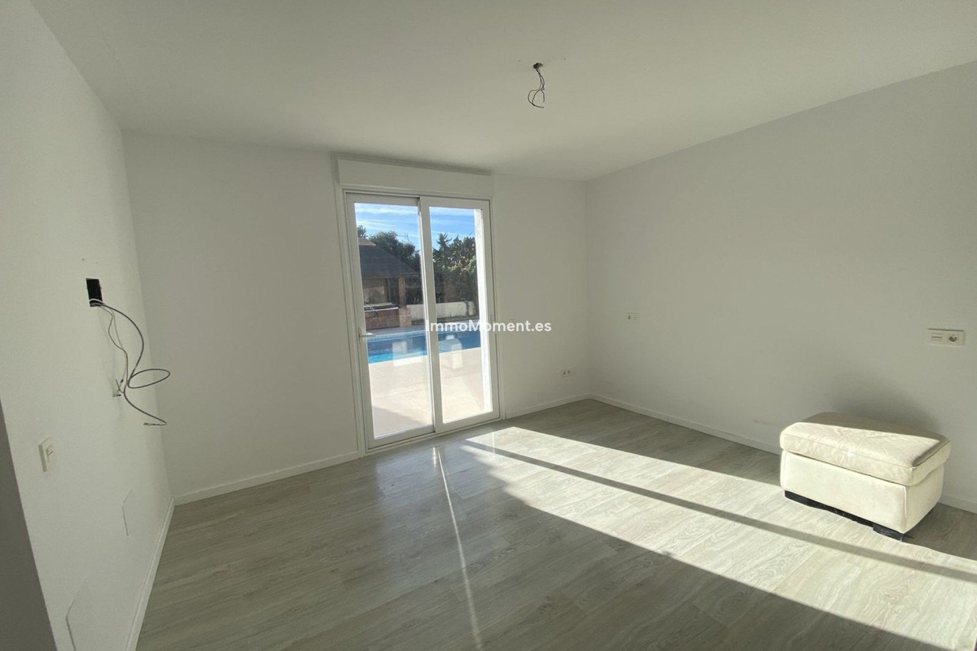 Revente - Villa - El Paraiso - New Golden Mile