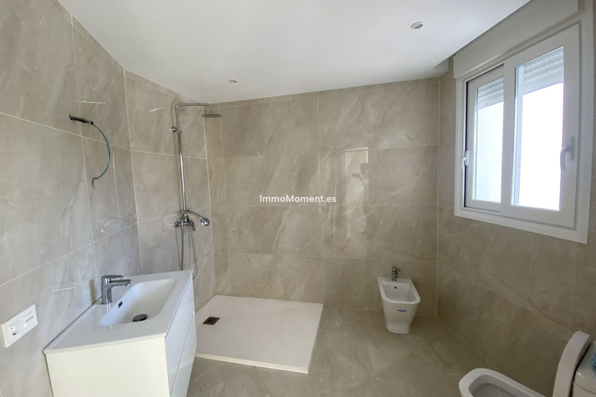 Revente - Villa - El Paraiso - New Golden Mile