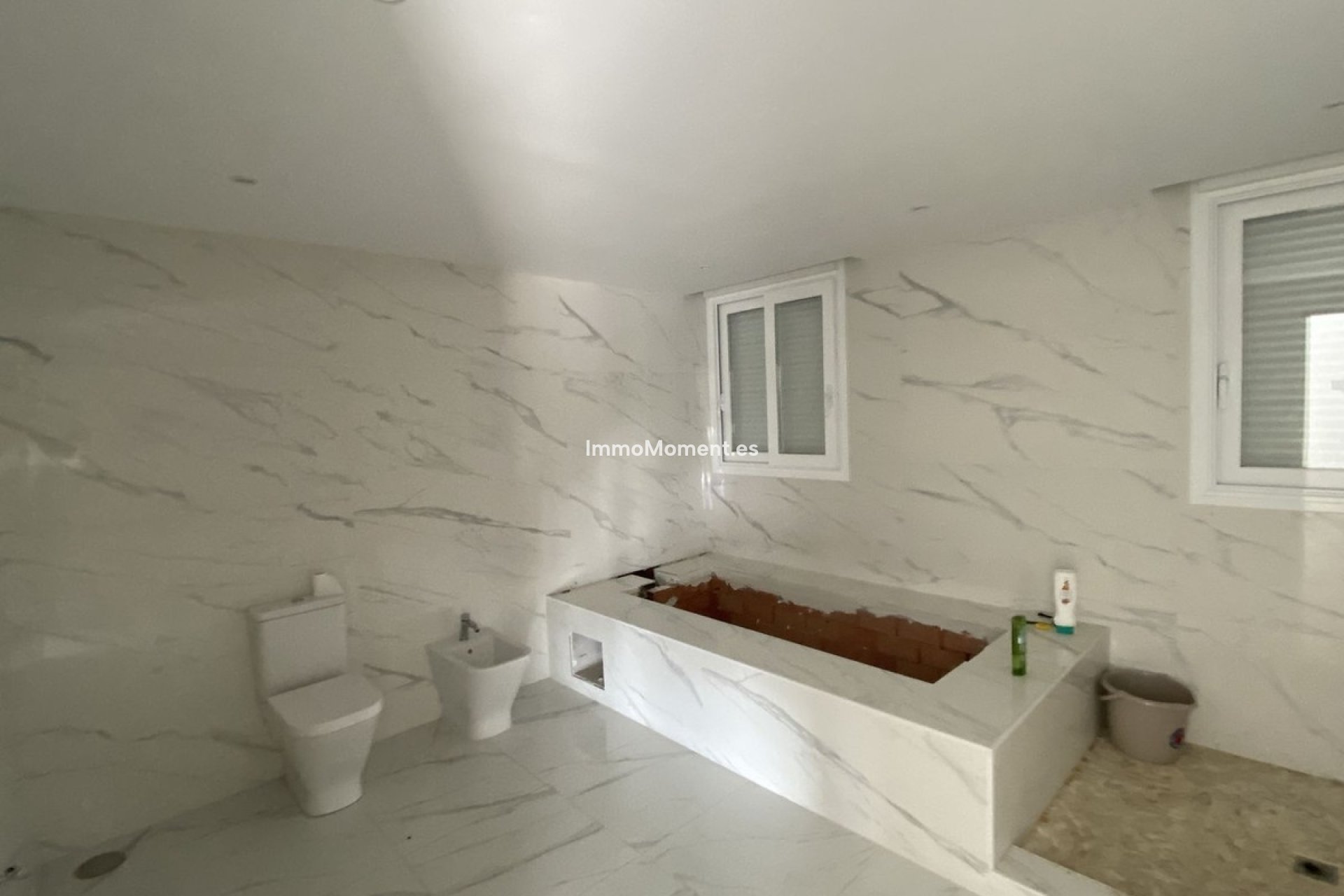 Revente - Villa - El Paraiso - New Golden Mile