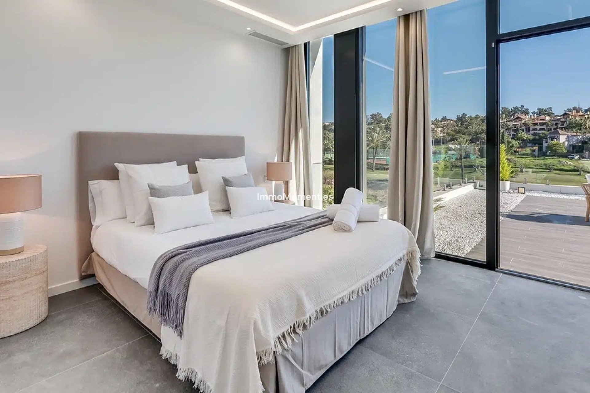 Revente - Villa - El Paraiso - New Golden Mile