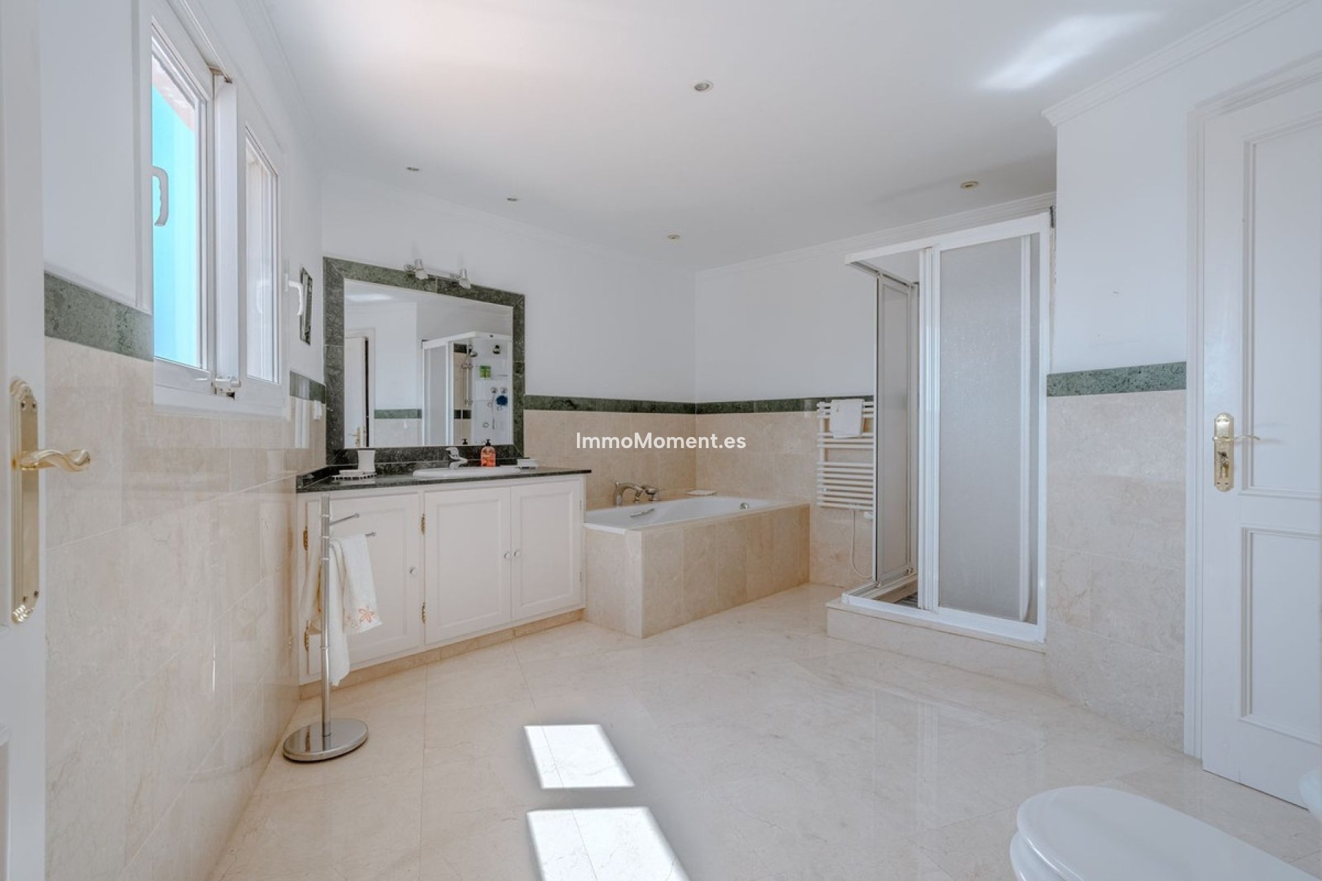 Revente - Villa - El Paraiso - New Golden Mile