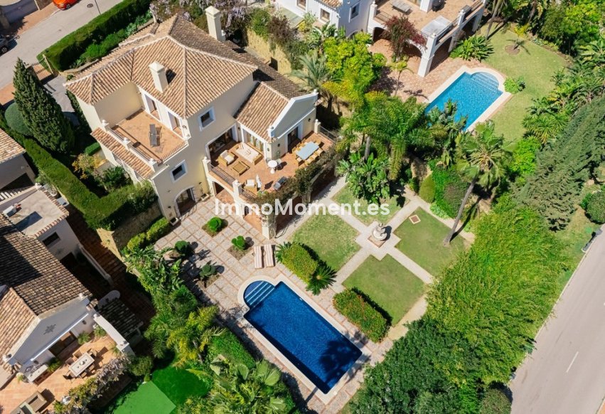 Revente - Villa - El Paraiso - New Golden Mile