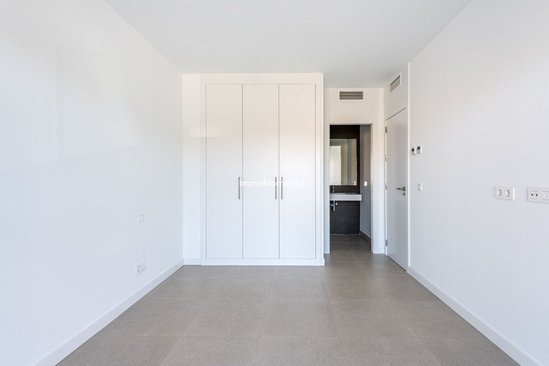 Revente - Villa - Estepona  - Atalaya