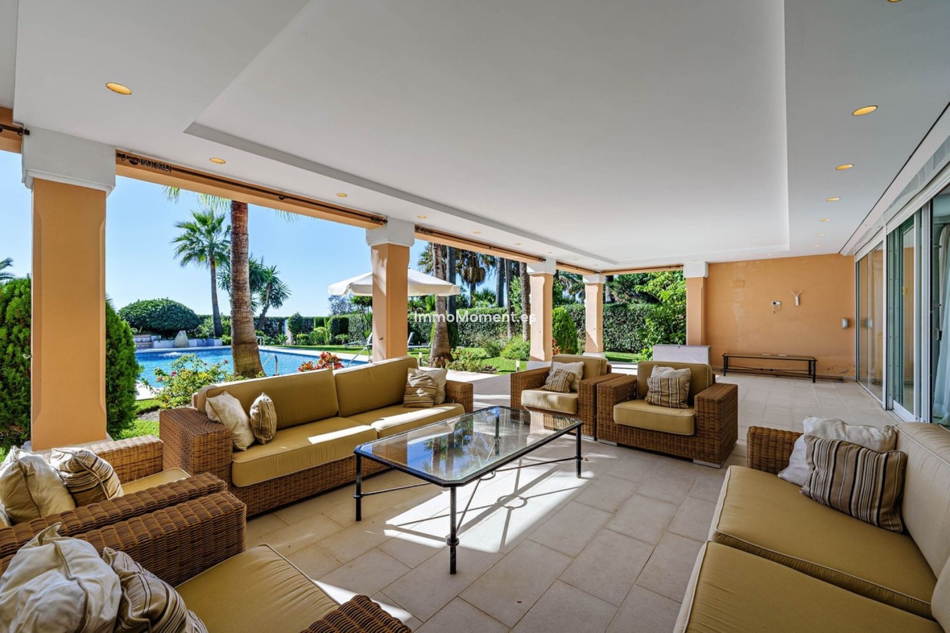 Revente - Villa - Estepona  - Benamara