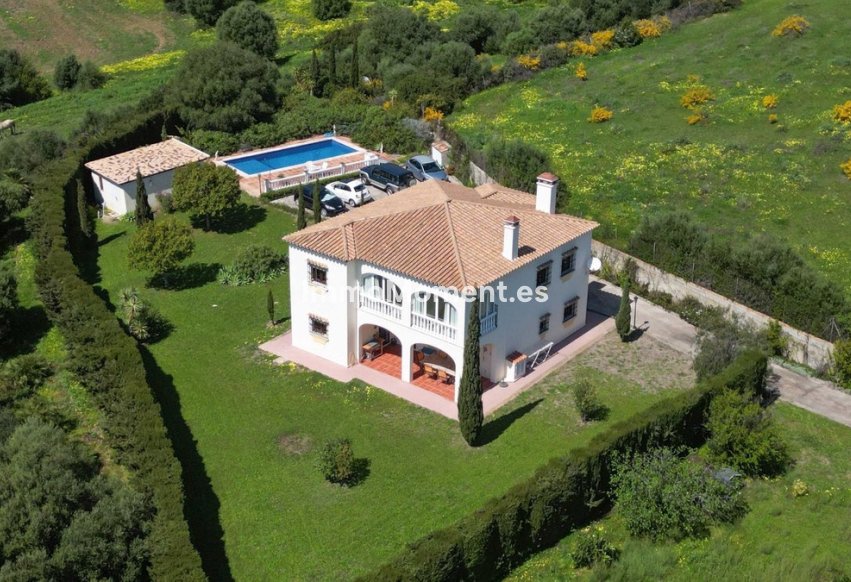 Revente - Villa - Estepona  - Estepona Centro