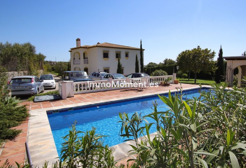 Revente - Villa - Estepona  - Estepona Centro