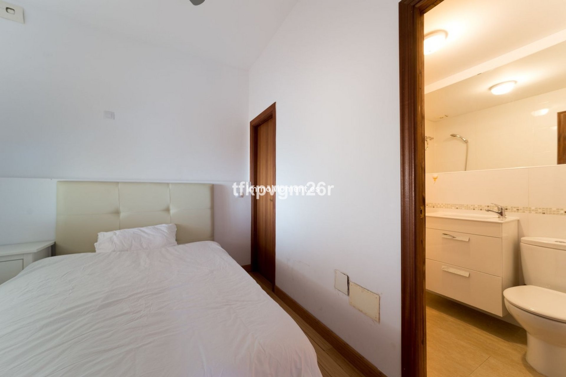 Revente - Villa - Estepona  - Estepona Centro