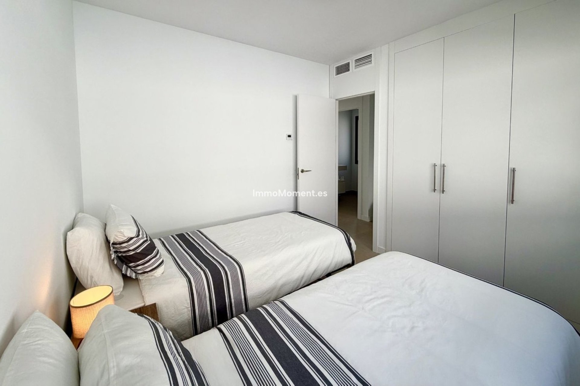 Revente - Villa - Estepona  - New Golden Mile