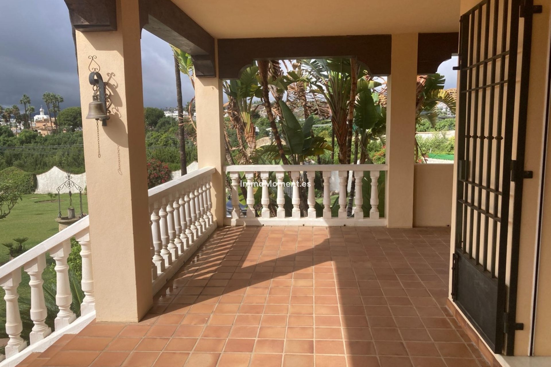 Revente - Villa - Estepona  - Selwo