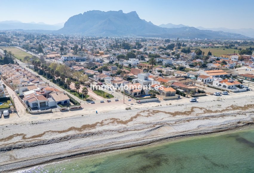 Revente - Villa individuelle - Denia - Denia Centro