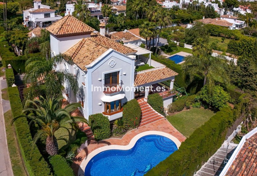 Revente - Villa individuelle - Estepona  - Atalaya