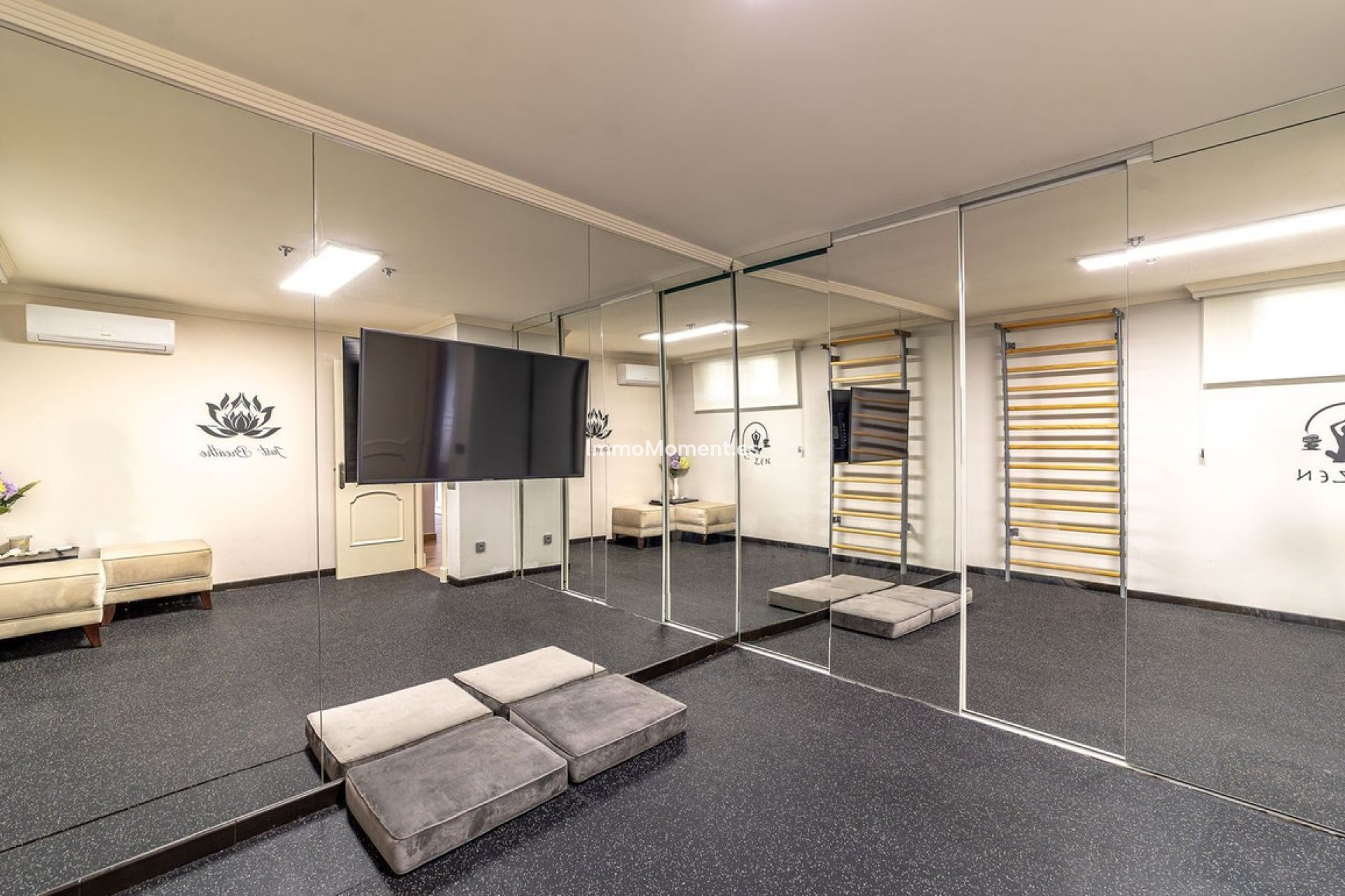 Revente - Villa individuelle - Estepona  - Atalaya