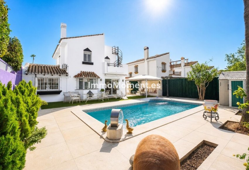 Revente - Villa individuelle - Estepona  - Atalaya