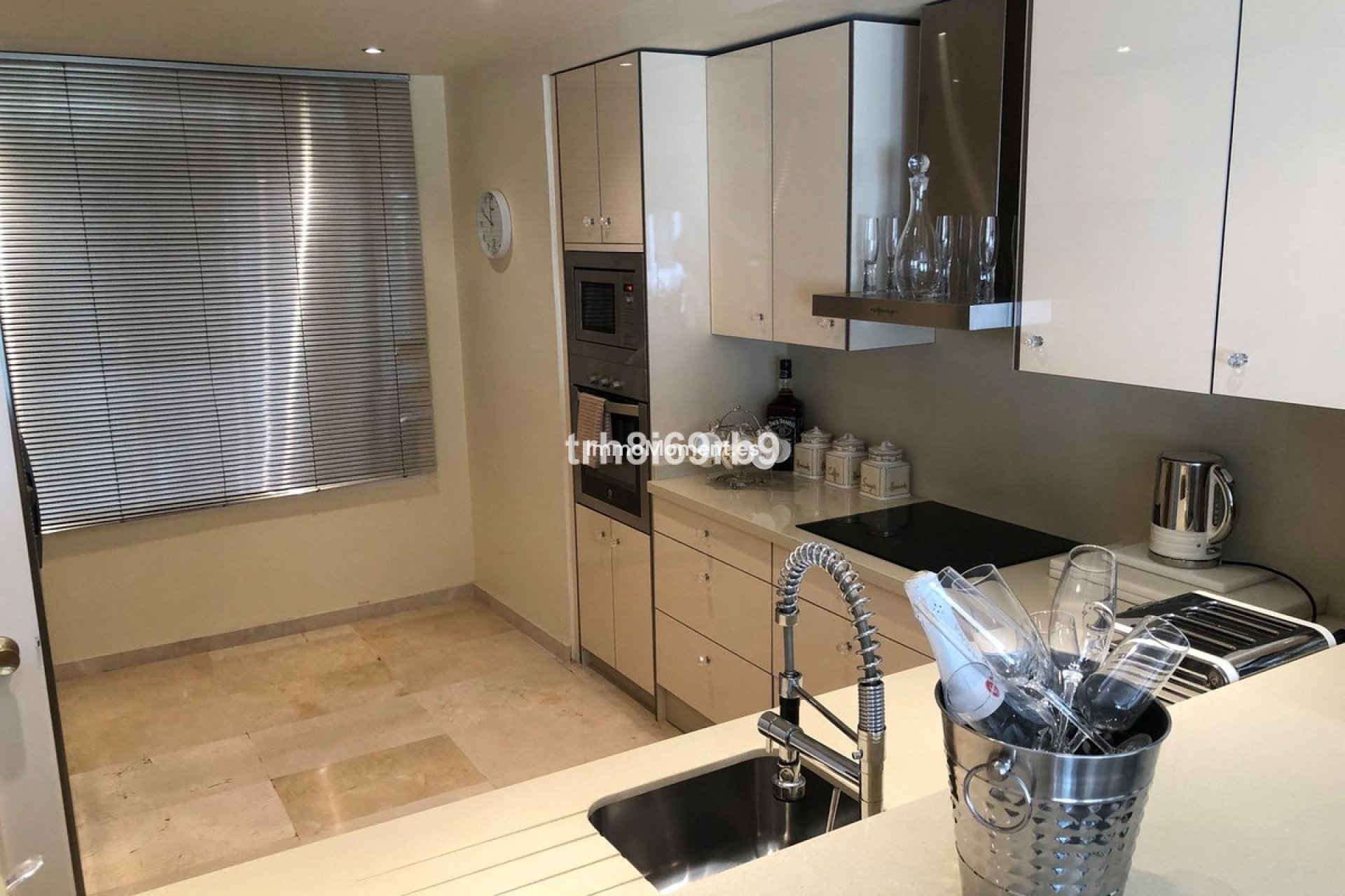 Revente - Villa individuelle - Estepona  - Benamara