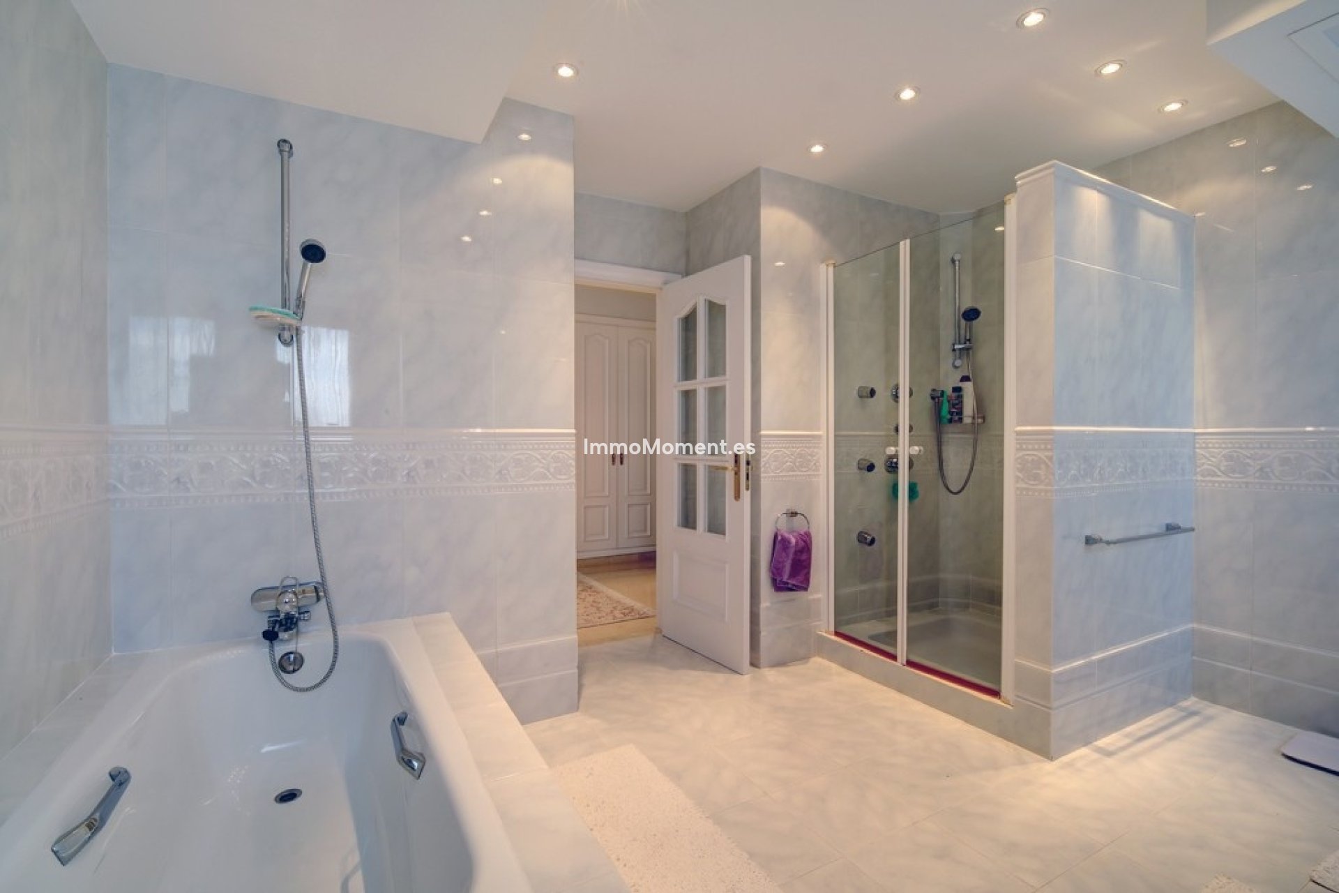 Revente - Villa individuelle - Estepona  - Costalita