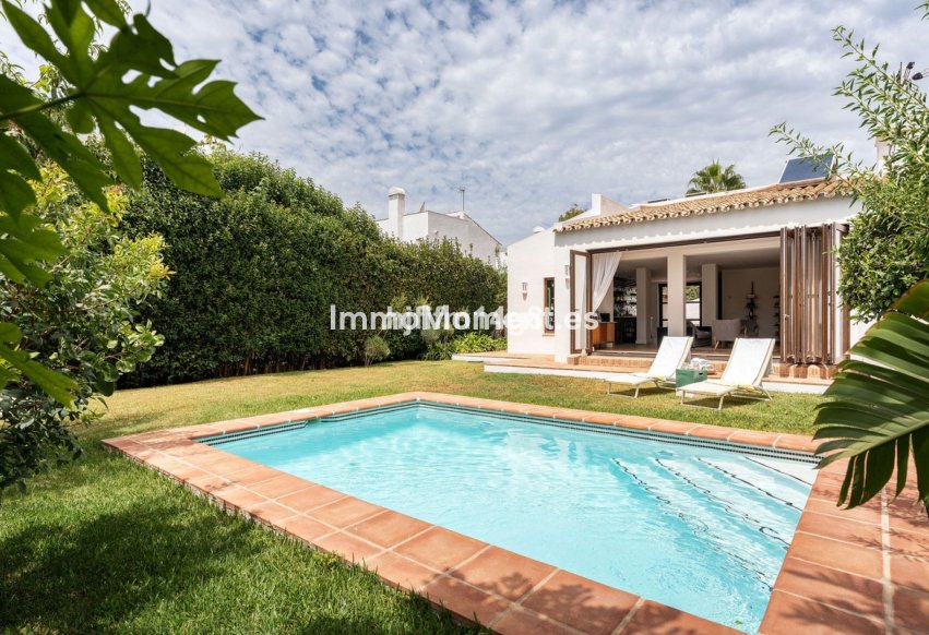 Revente - Villa individuelle - Estepona  - Estepona Centro