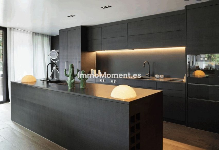 Revente - Villa individuelle - Estepona  - Estepona Centro