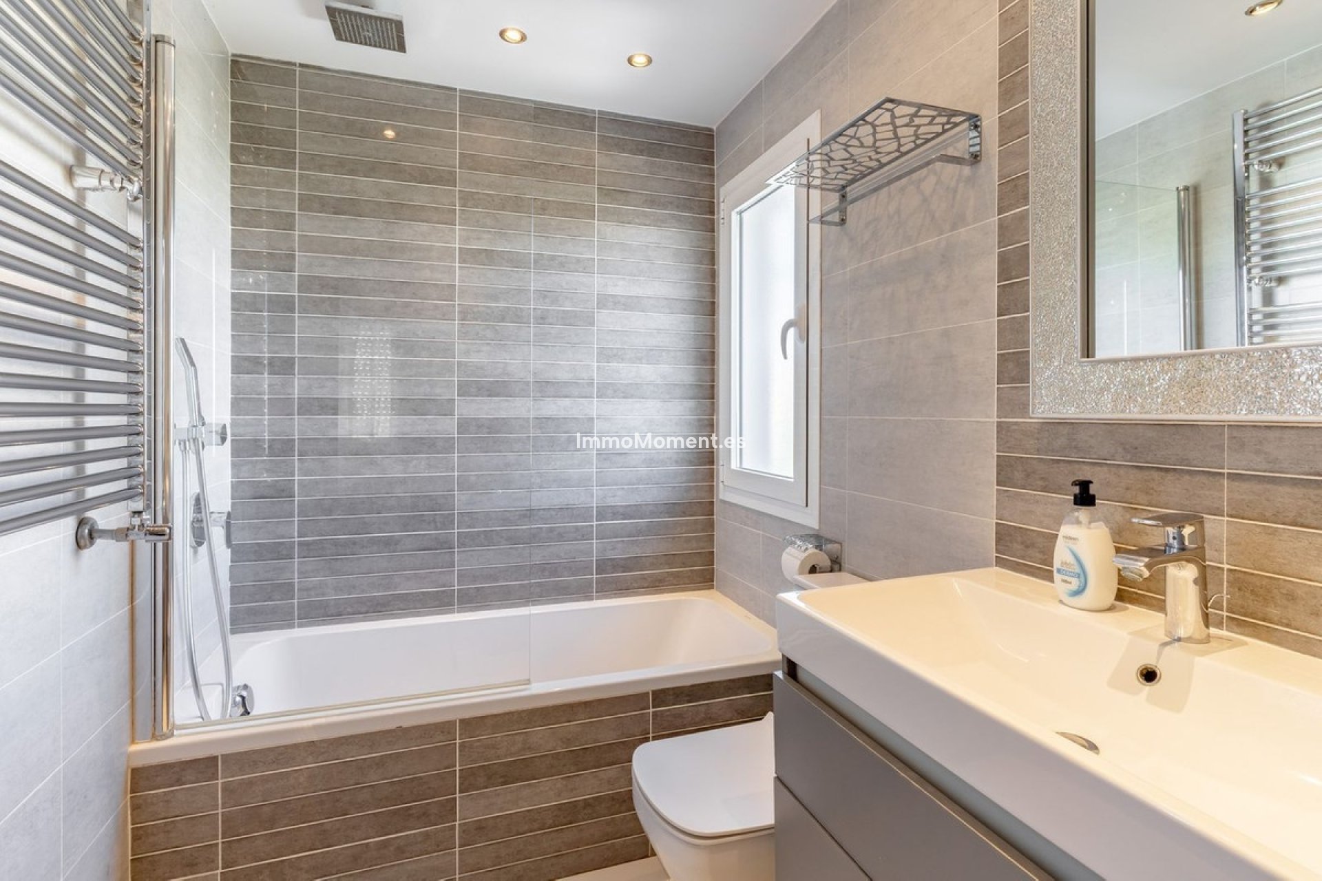 Revente - Villa individuelle - Estepona  - Estepona Centro