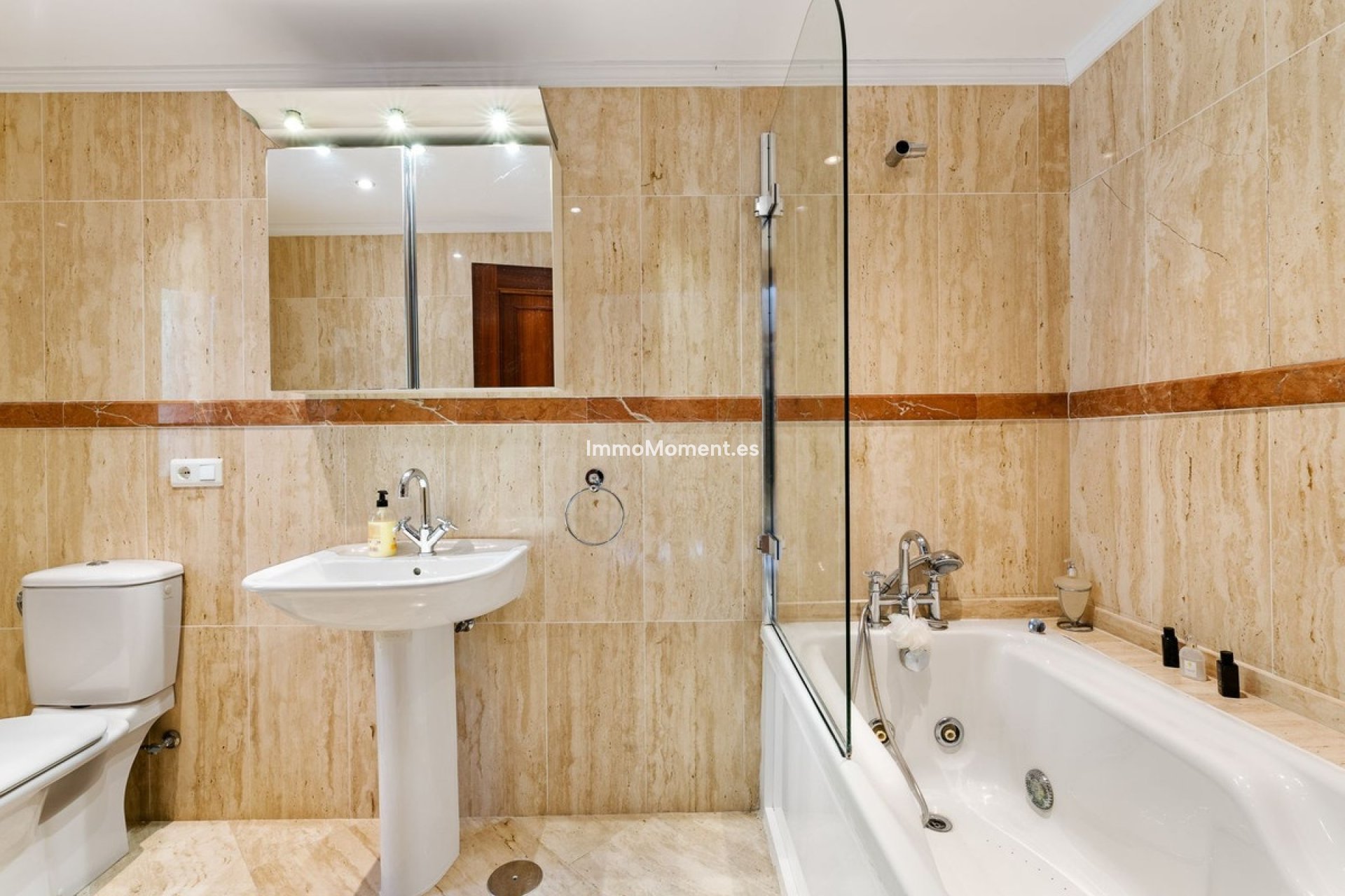 Revente - Villa individuelle - Estepona  - Estepona Centro