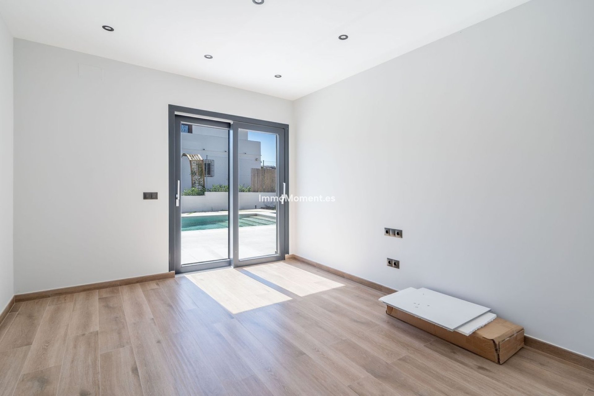 Revente - Villa individuelle - Estepona  - Estepona Centro