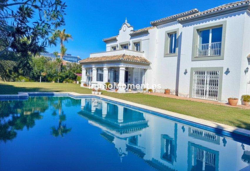 Revente - Villa individuelle - Estepona  - Estepona Centro