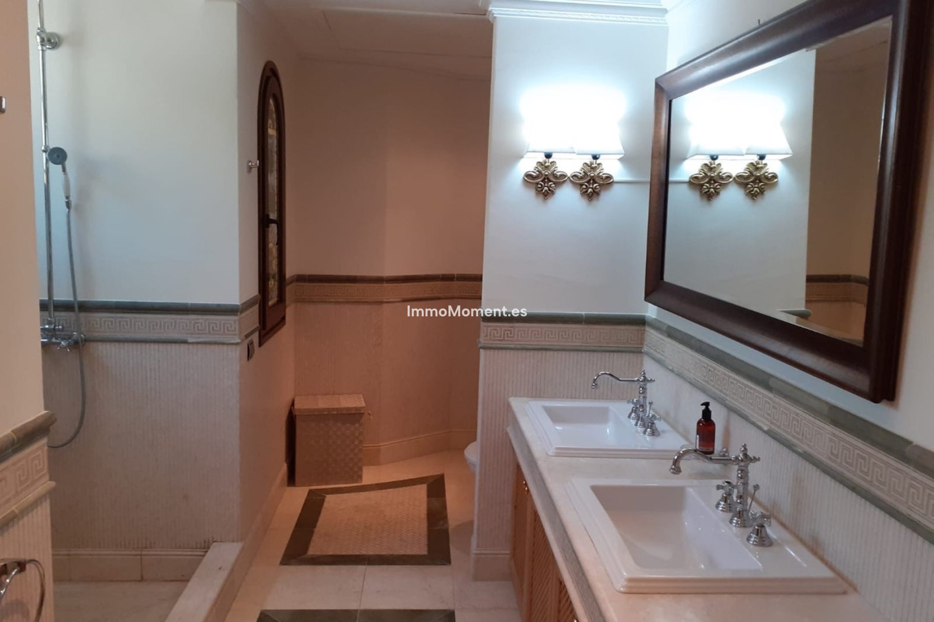 Revente - Villa individuelle - Estepona  - Estepona Centro