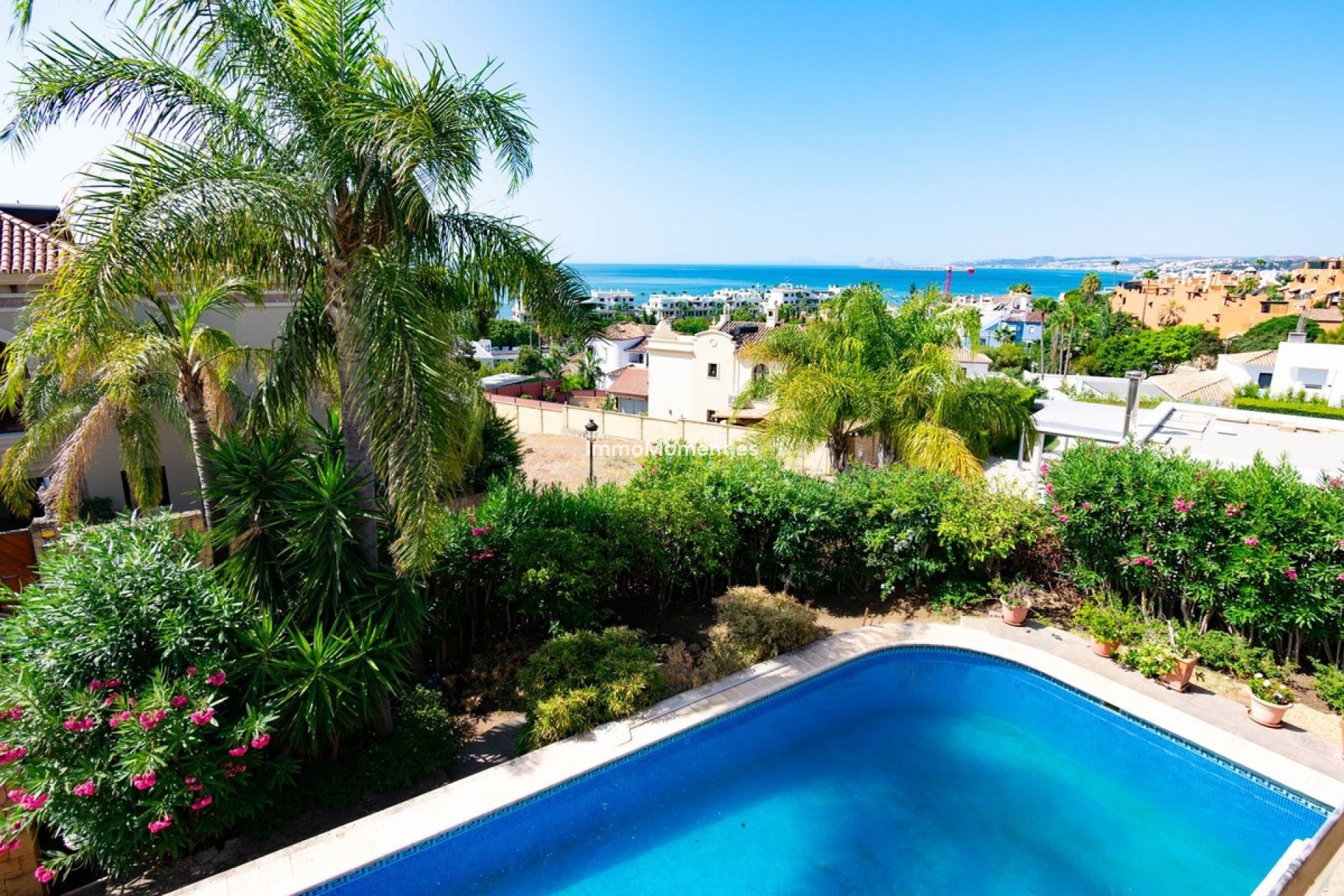 Revente - Villa individuelle - Estepona  - Estepona Centro