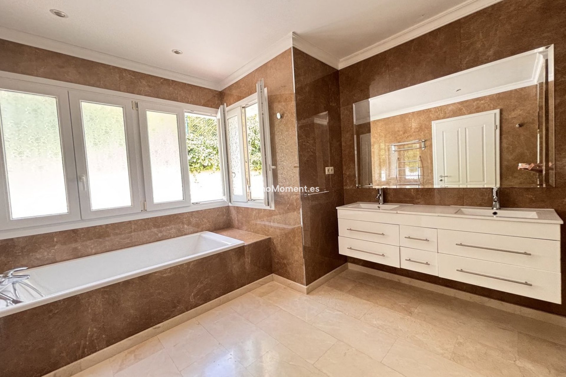 Revente - Villa individuelle - Estepona  - Selwo