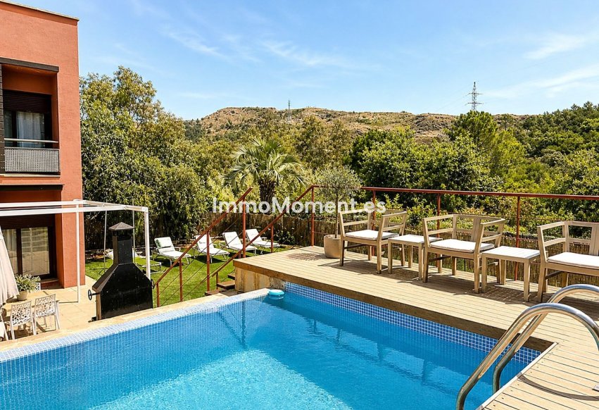 Revente - Villa individuelle - Estepona  - Selwo