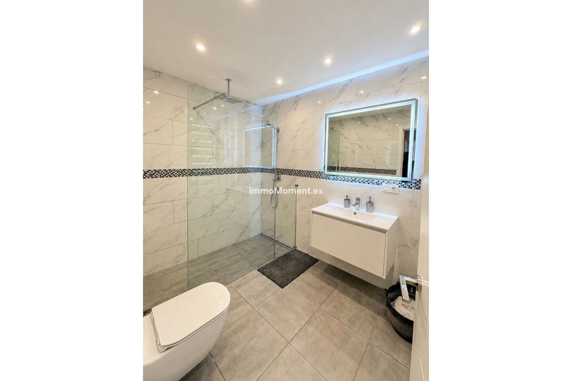 Revente - Villa individuelle - Estepona  - Selwo