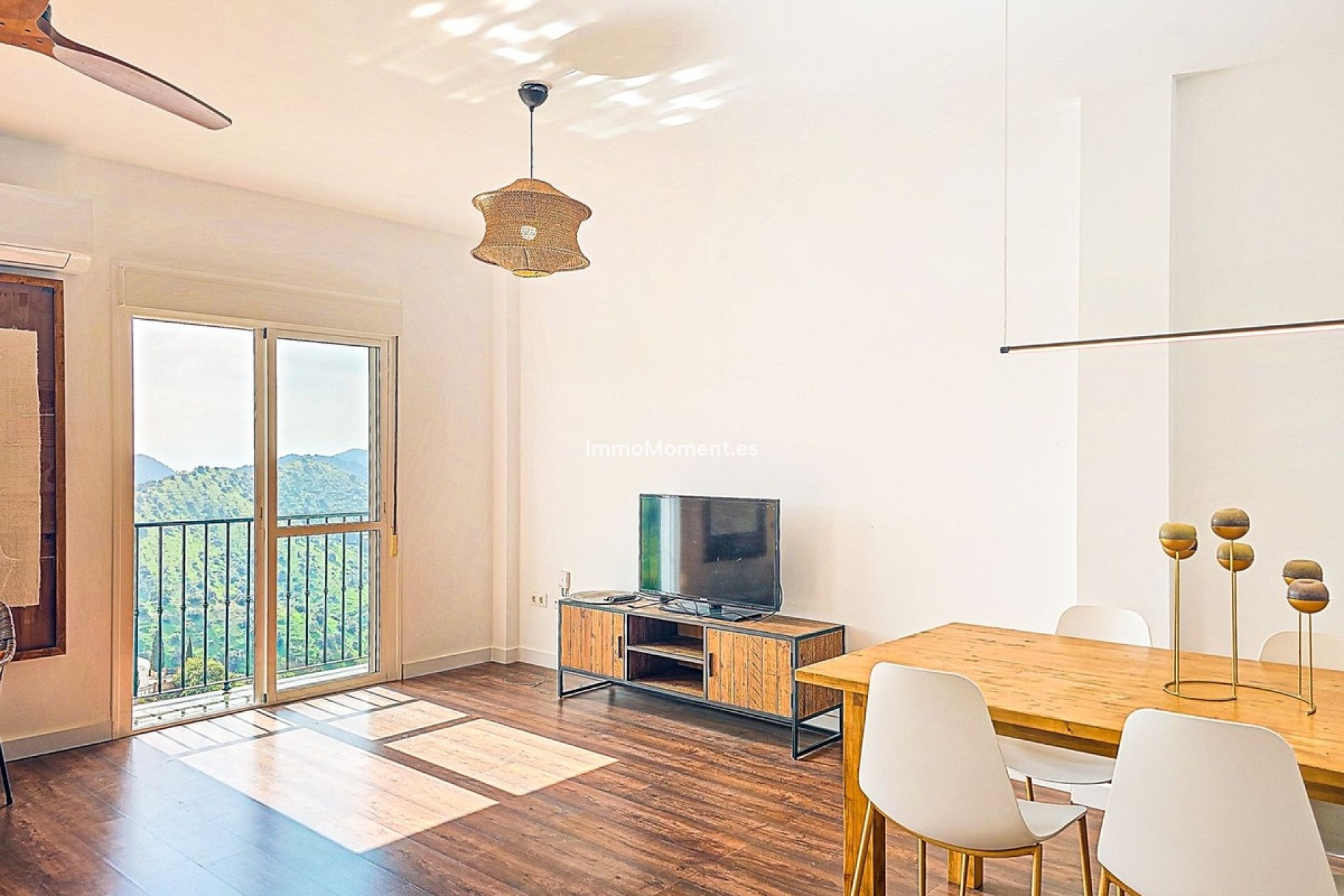 Revente - Villa individuelle - Intérieur                       - Almogía