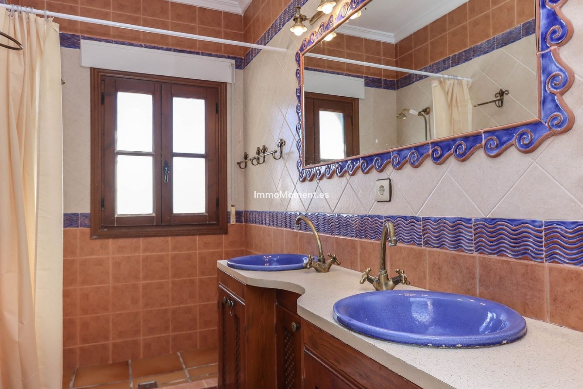 Revente - Villa individuelle - Intérieur                       - Alozaina