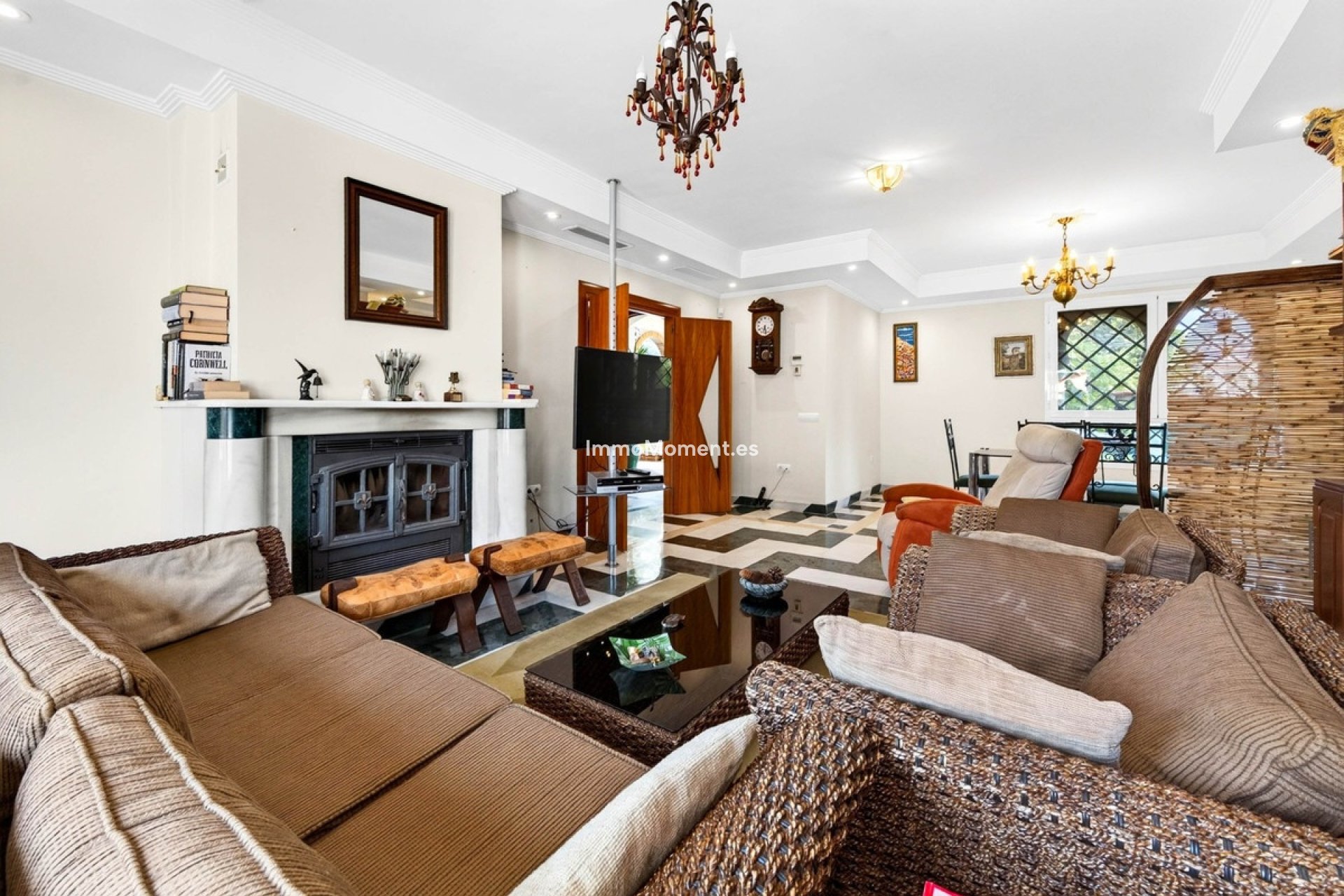 Revente - Villa individuelle - Intérieur                       - Churriana