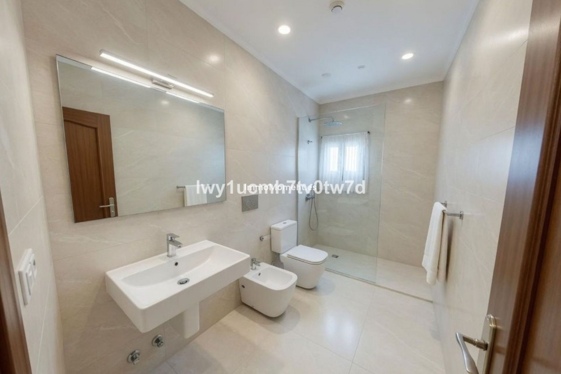 Revente - Villa individuelle - Intérieur                       - Churriana