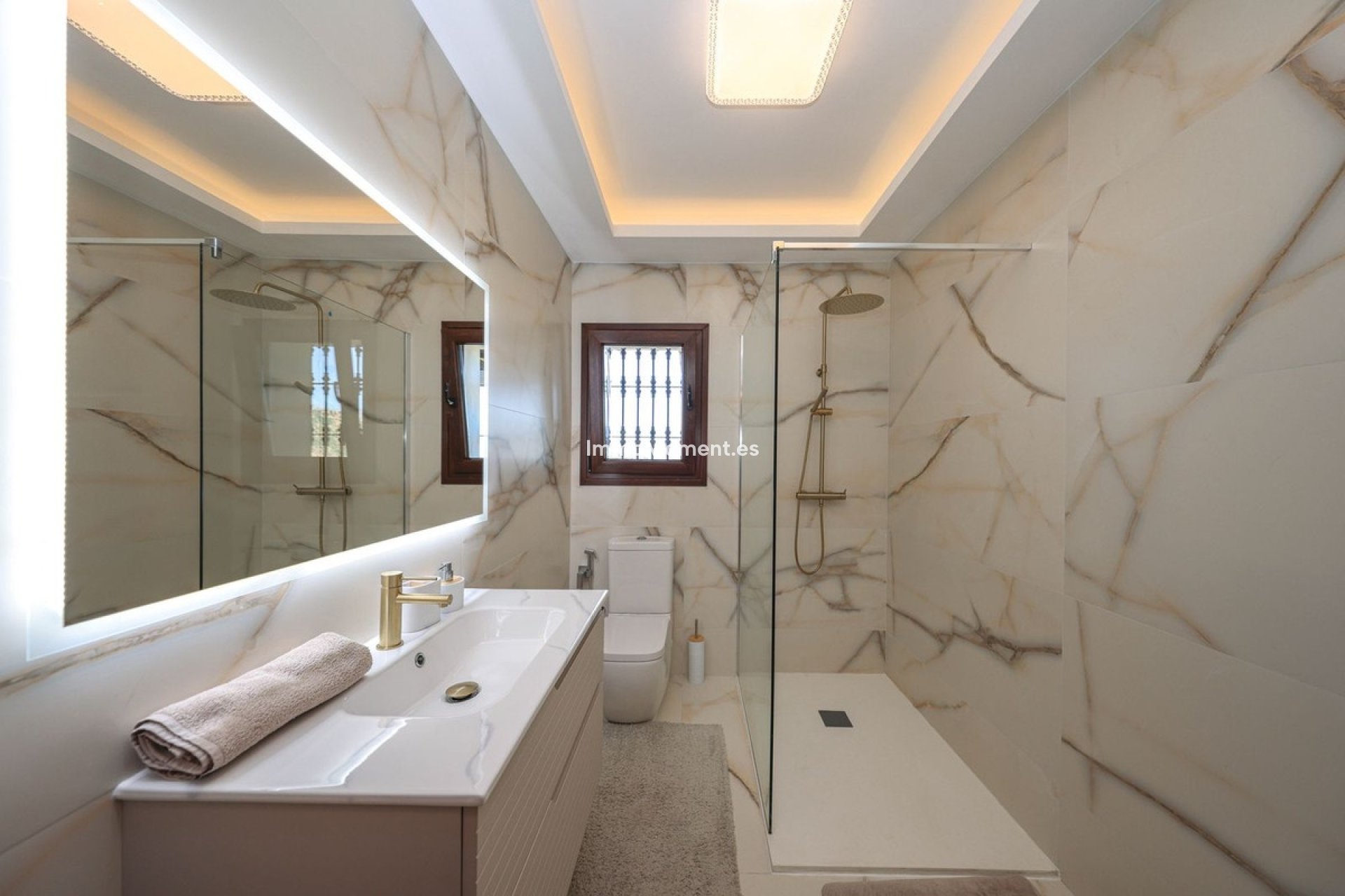 Revente - Villa individuelle - Intérieur                       - Guaro