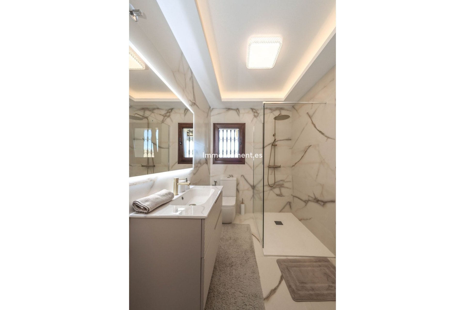 Revente - Villa individuelle - Intérieur                       - Guaro