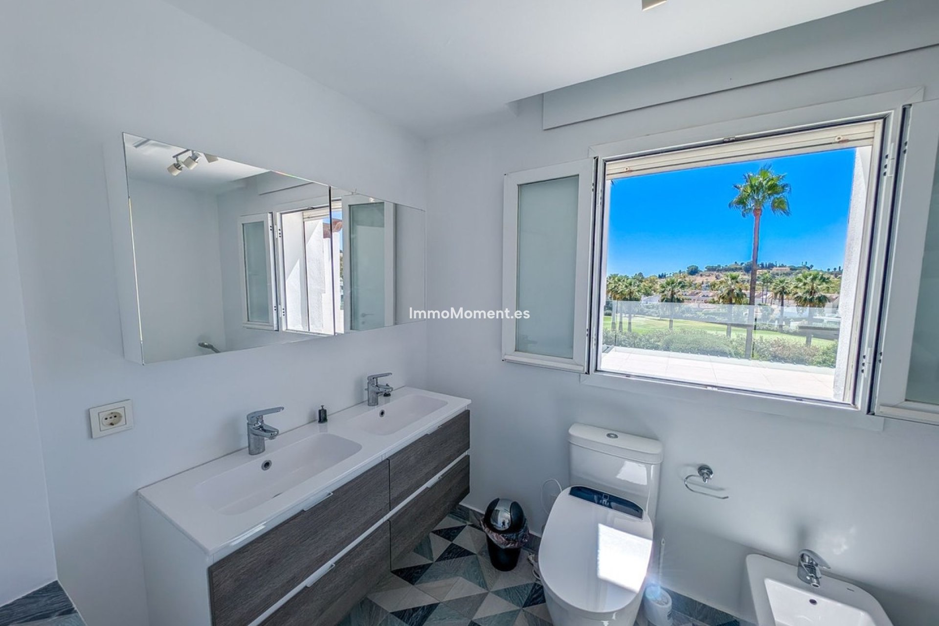 Revente - Villa individuelle - Marbella - Nueva Andalucía
