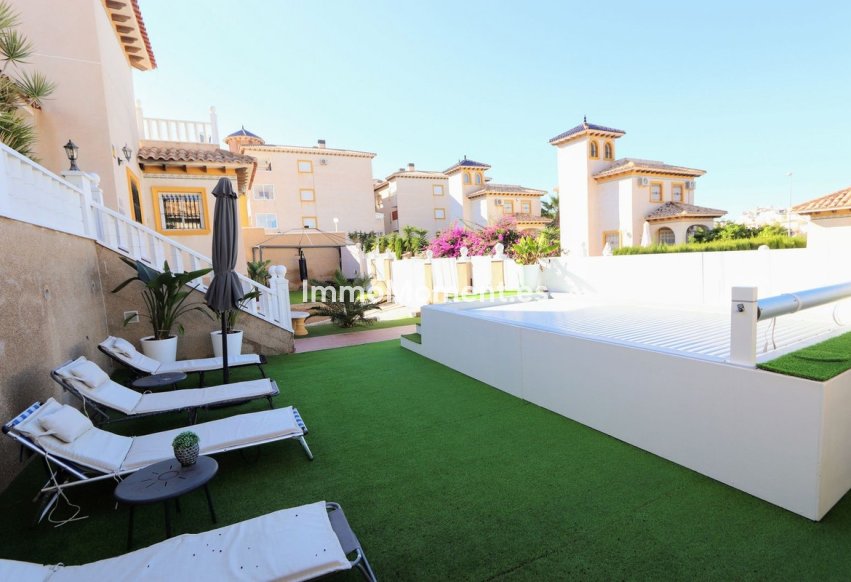 Revente - Villa individuelle - Orihuela Costa - Villamartín