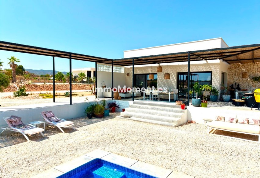 Revente - Villa individuelle - Pinoso - Pinoso Centro