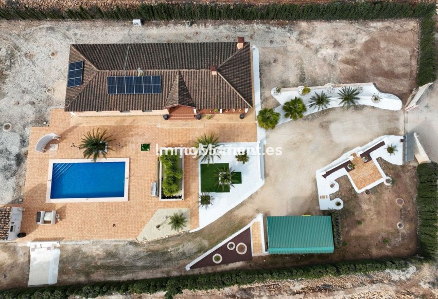 Revente - Villa individuelle - Pinoso - Pinoso Centro