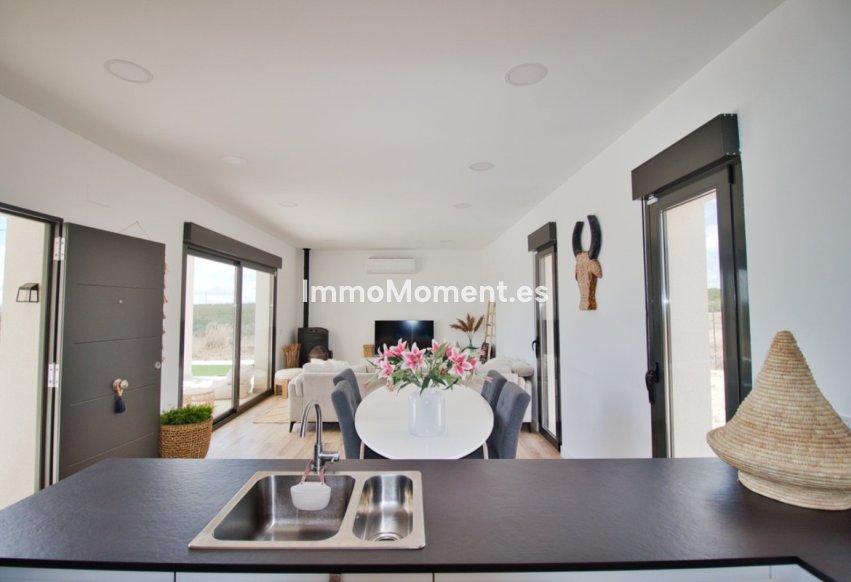 Revente - Villa individuelle - Pinoso - Pinoso Centro
