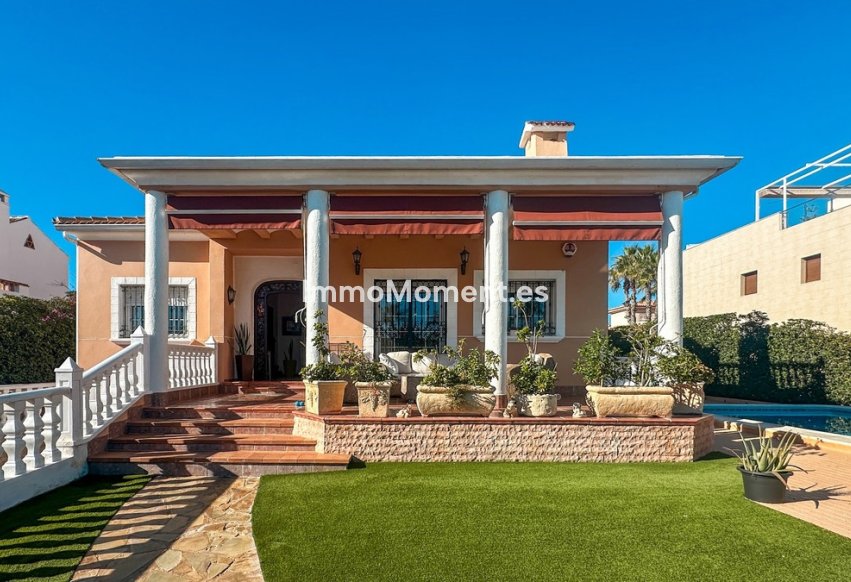 Revente - Villa individuelle - Torrevieja - La Mata