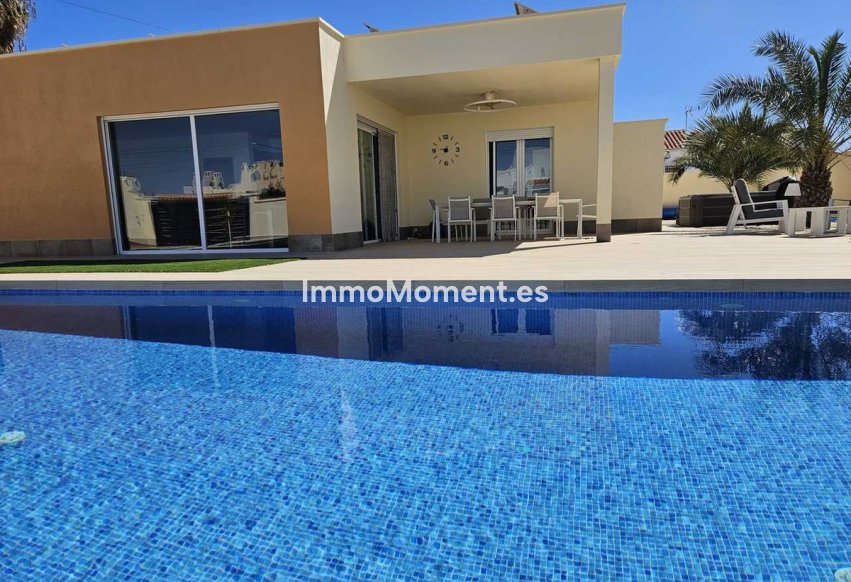 Revente - Villa individuelle - Torrevieja - Torrevieja Centro