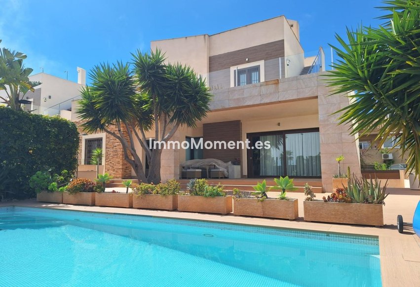 Revente - Villa individuelle - Torrevieja - Torrevieja Centro